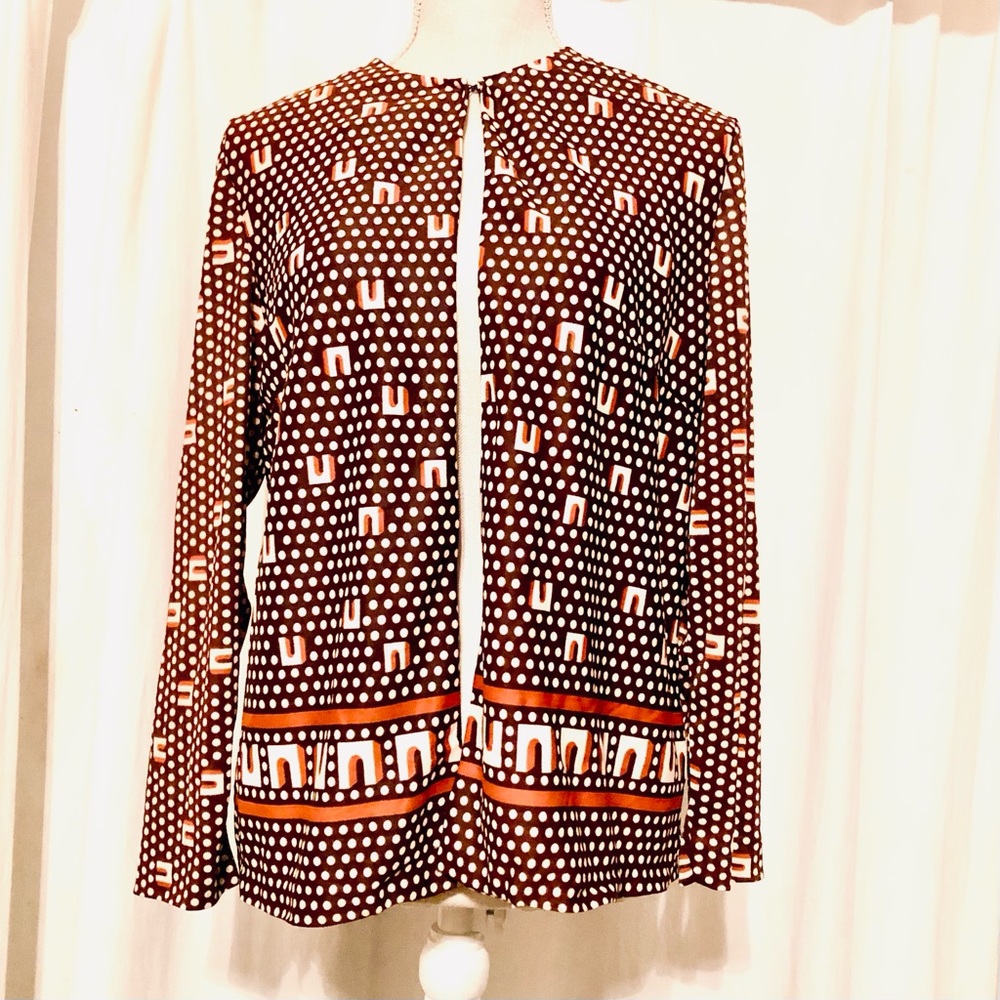 Shape’s Women’s Brown Clasp Jacket in Large